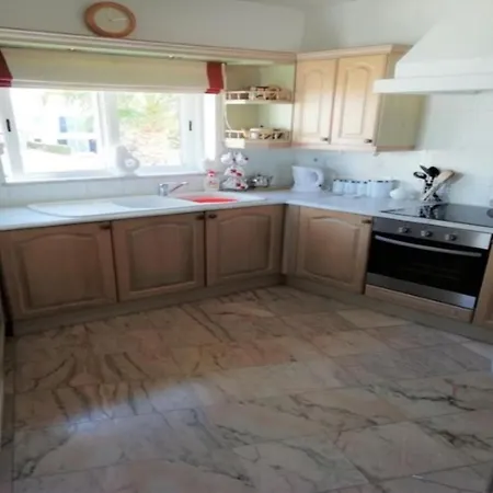 3 Bed Sleeps 6 Free Wifi Quiet Location Villa Budens