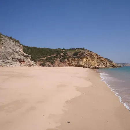 3 Bed Sleeps 6 Free Wifi Quiet Location Villa